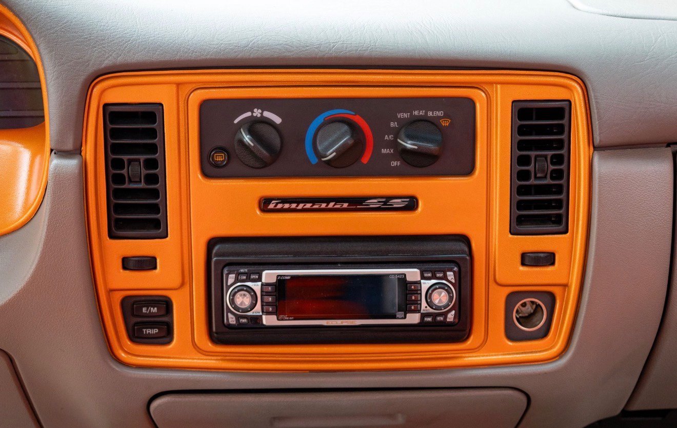 Used 1995 Chevrolet Impala SS RWD image 5