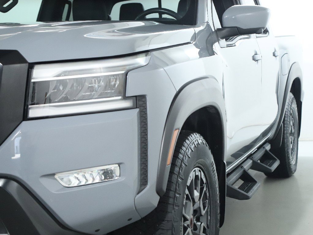 Certified 2022 Nissan Frontier PRO-4X w/ Pro-4X Premium Package image 5