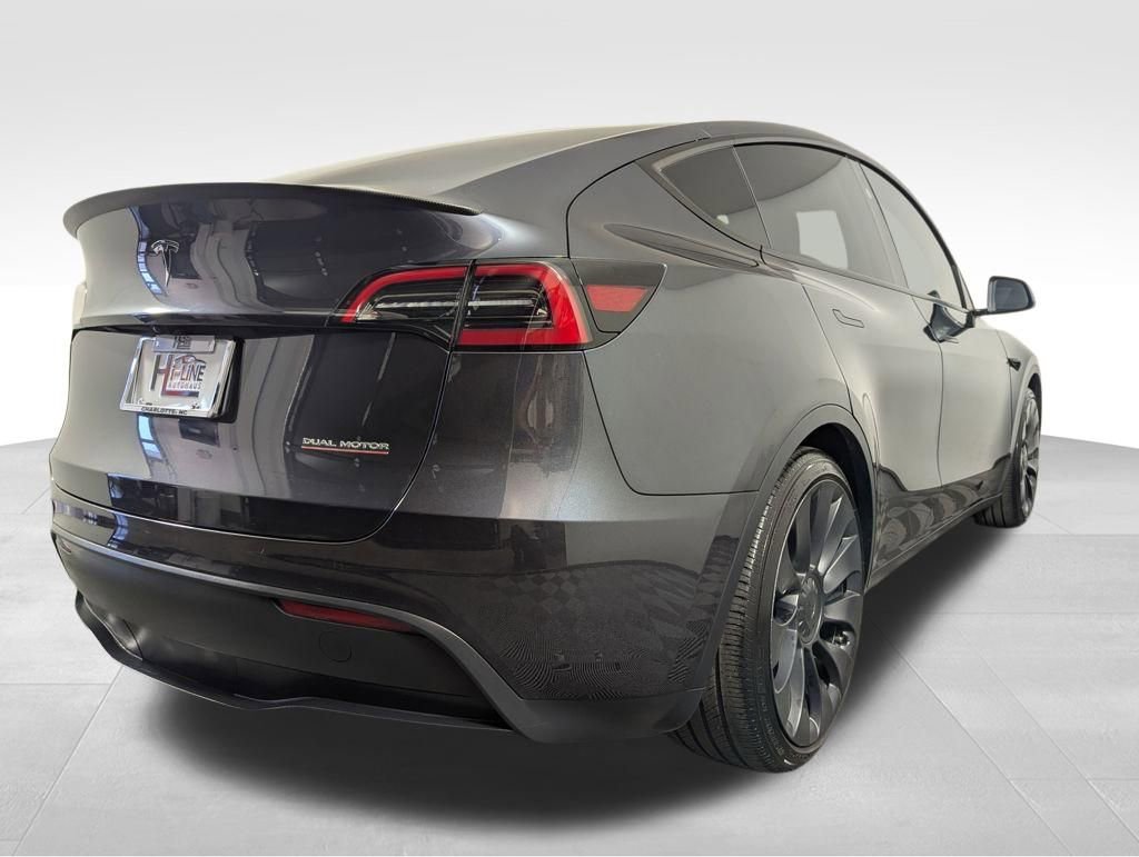 Used 2025 Tesla Model Y Performance image 58