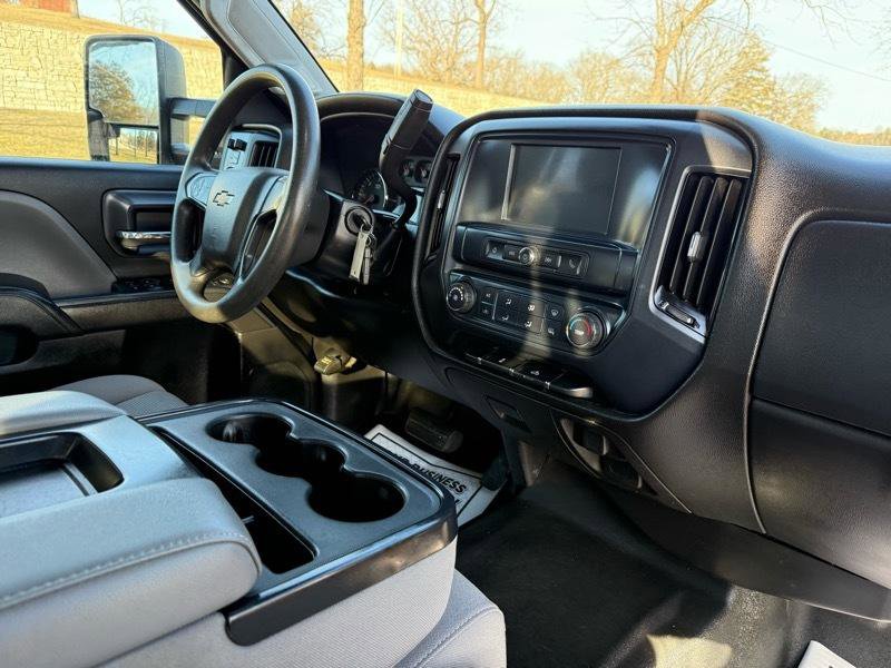 Used 2019 Chevrolet Silverado 2500 W/T image 19