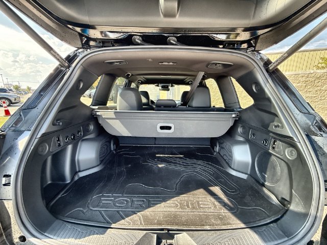 Used 2025 Subaru Forester Touring AWD/4WD image 24