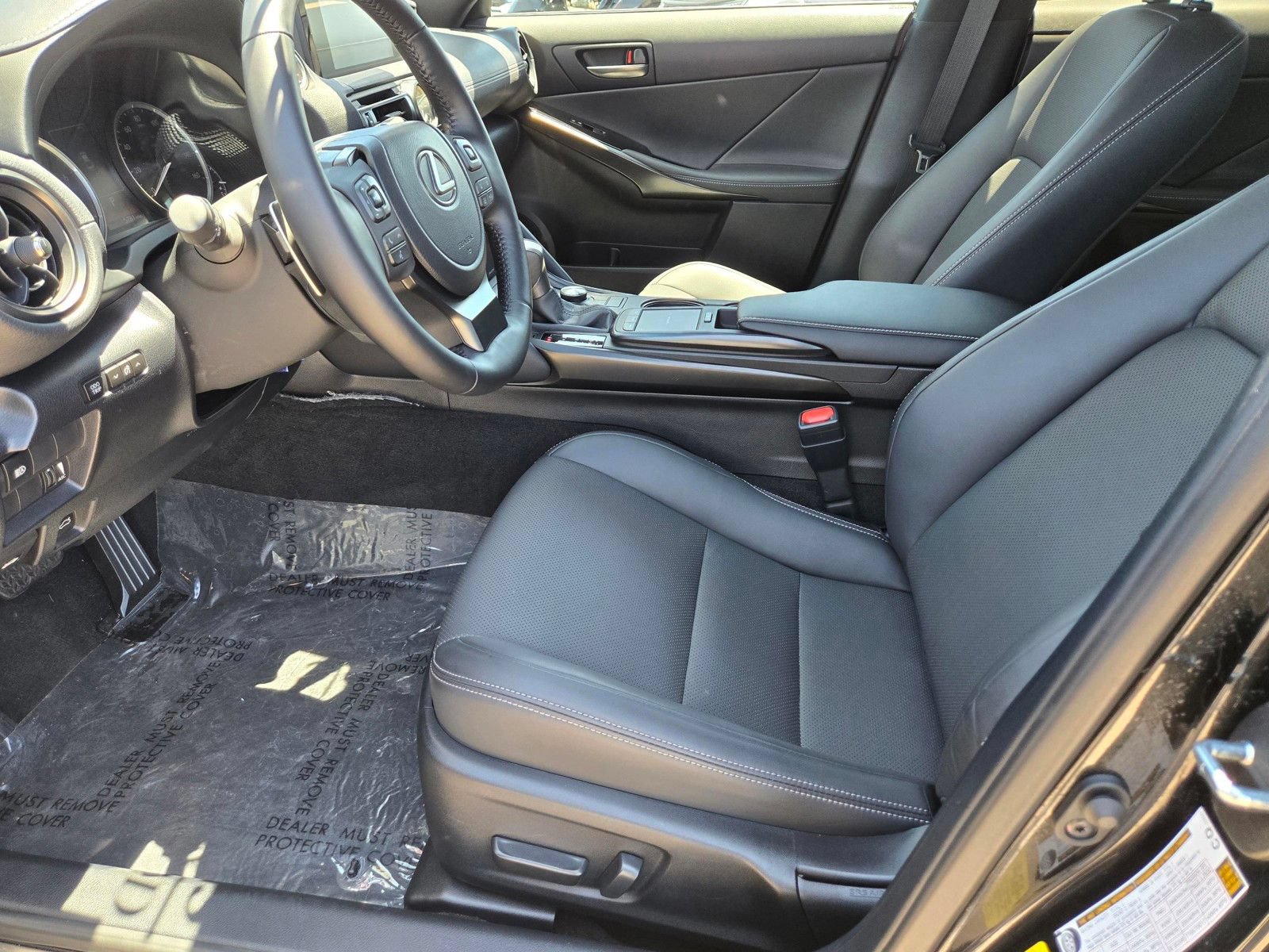 Used 2025 Lexus IS 300 F Sport RWD image 11