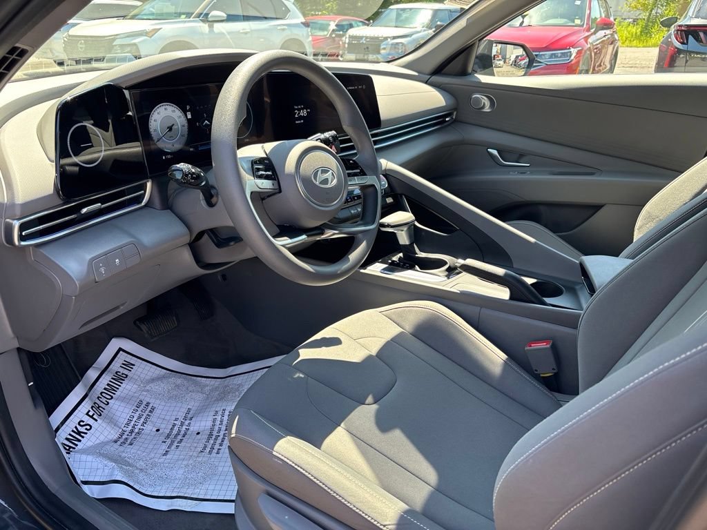 Certified 2024 Hyundai Elantra SEL FWD image 9