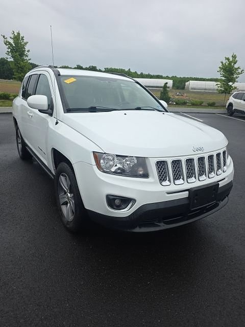 Used 2016 Jeep Compass High Altitude AWD/4WD image 3