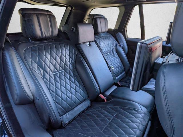 Used 2021 Land Rover Range Rover SV Autobiography Dynamic image 15