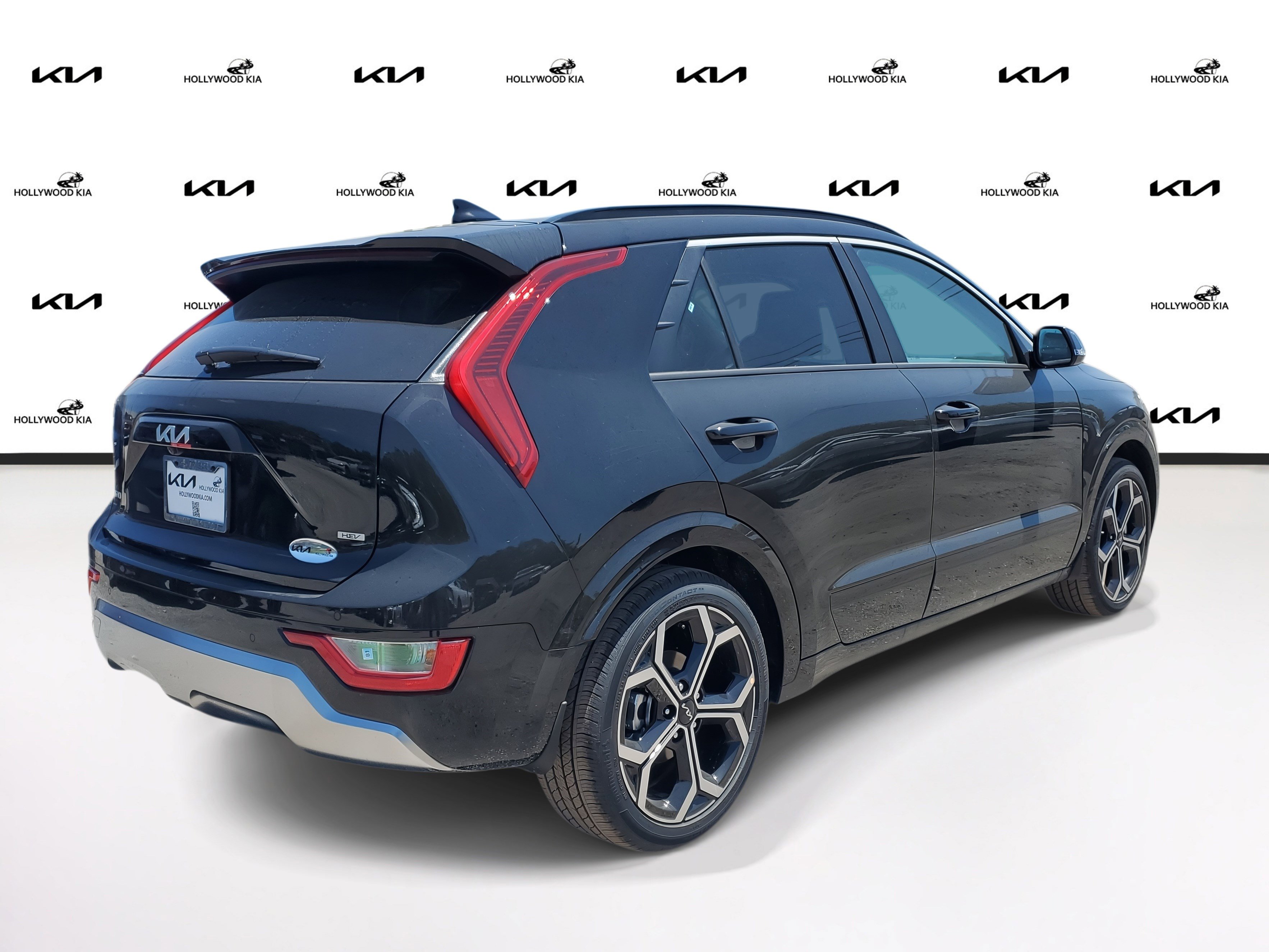 New 2025 Kia Niro EX Touring image 6