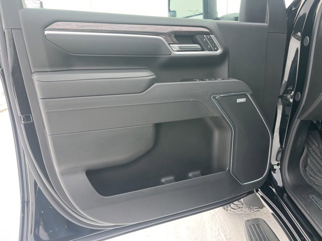 Used 2025 Chevrolet Silverado 3500 LTZ w/ Trail Boss Package image 12