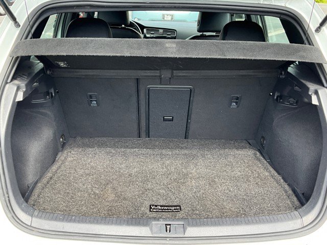 Used 2019 Volkswagen GTI SE FWD image 31