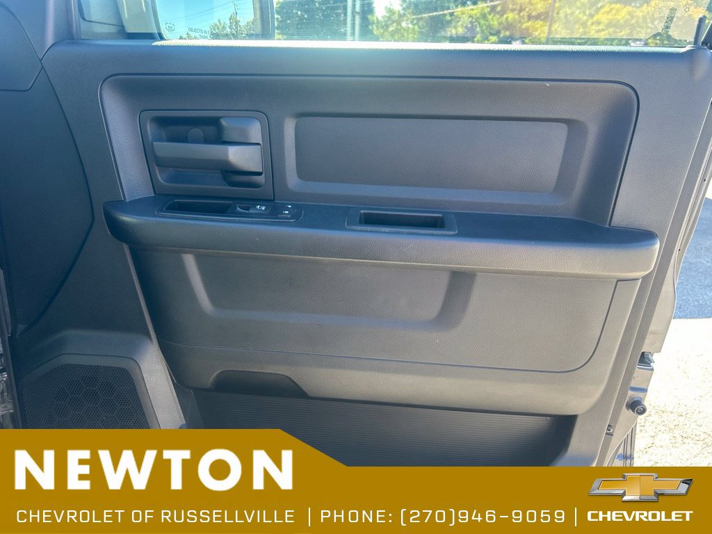 Used 2015 RAM 1500 Express AWD/4WD image 25