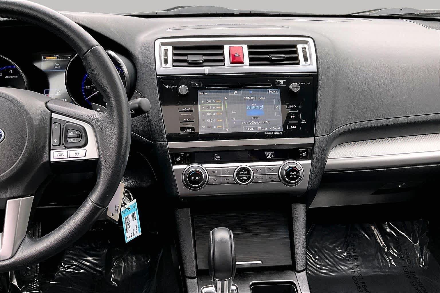 Used 2017 Subaru Outback 2.5i Premium AWD/4WD image 7