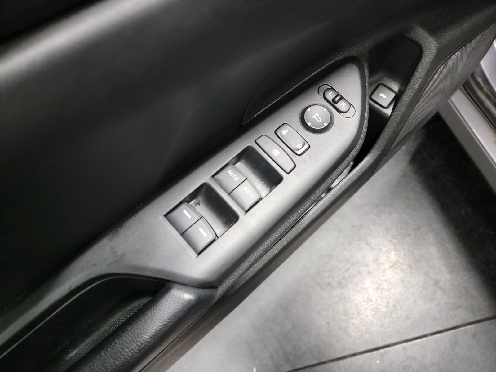 Used 2020 Honda Civic Sport image 14