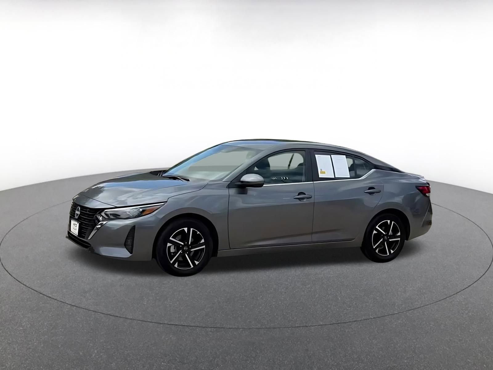 Used 2025 Nissan Sentra SV image 8