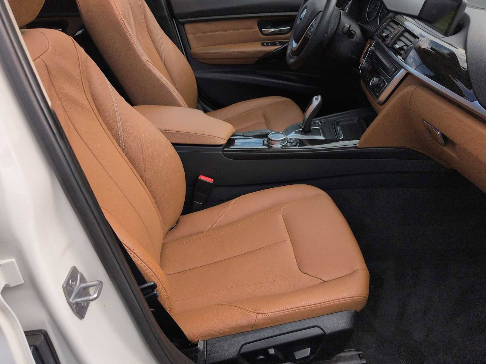 Used 2014 BMW 328i Sedan image 24