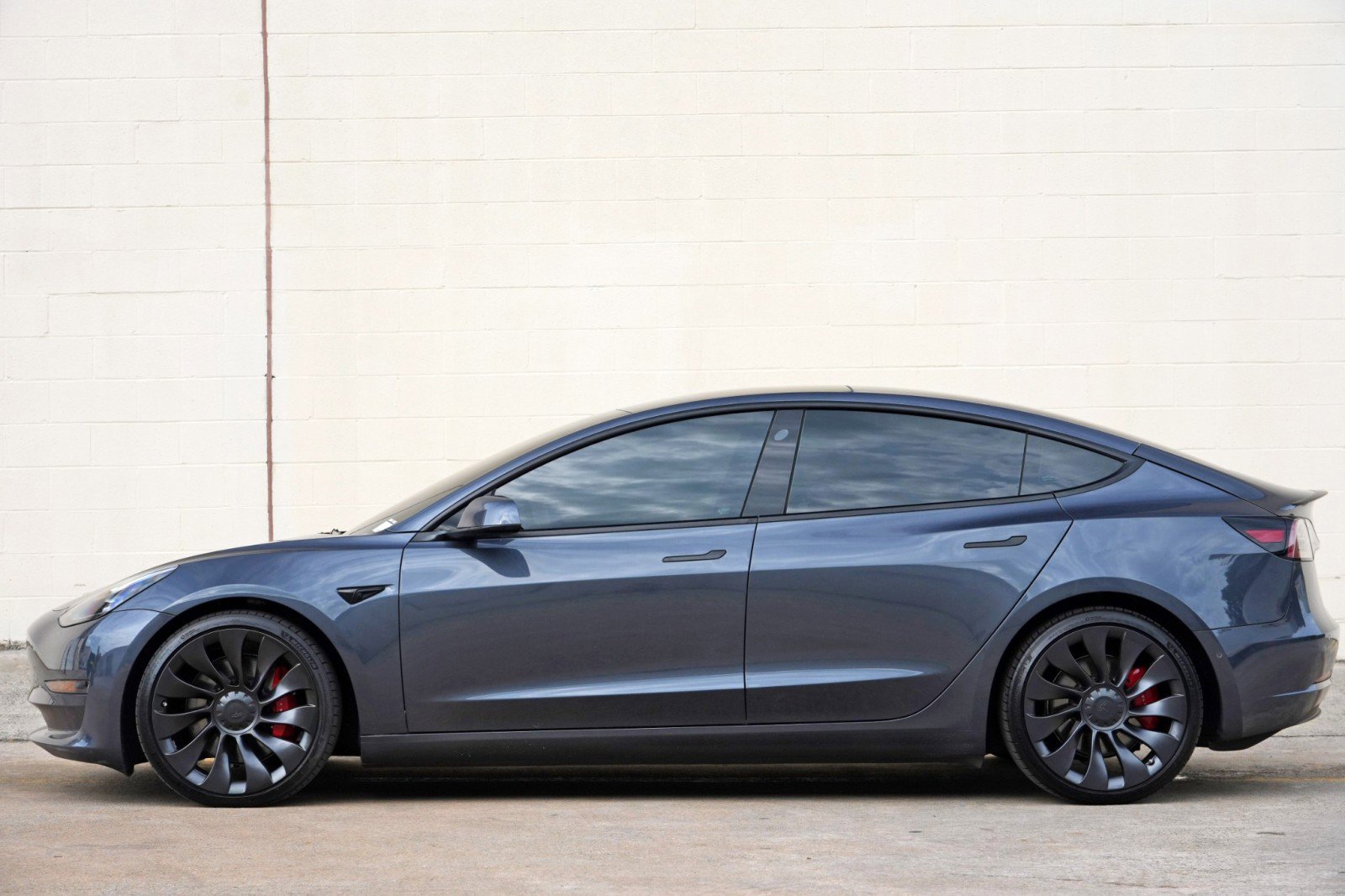Used 2022 Tesla Model 3 Performance AWD/4WD image 9