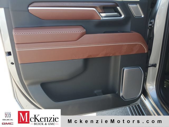 New 2026 GMC Sierra 2500 Denali Ultimate w/ LPO, Black Badging Package AWD/4WD image 23