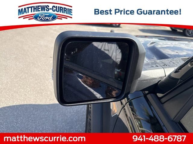 New 2025 Ford Bronco Badlands image 9