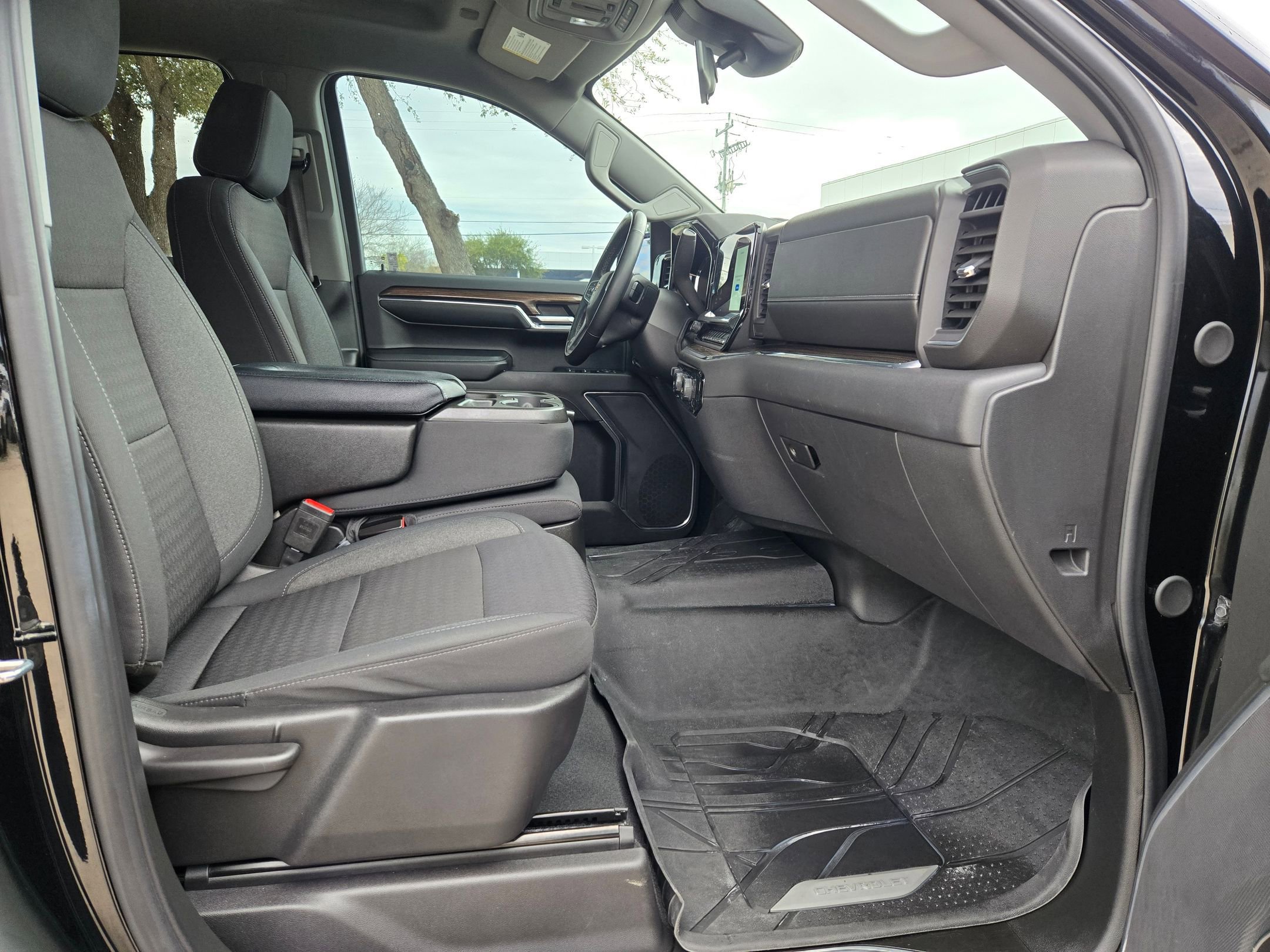 Certified 2024 Chevrolet Silverado 1500 LT w/ Texas Edition Plus image 28