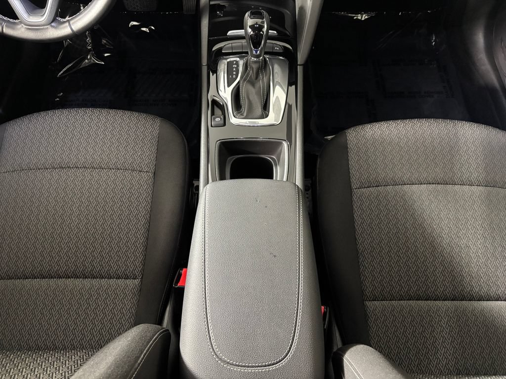 Used 2019 Buick Regal Preferred w/ Driver Confidence Package I FWD image 20