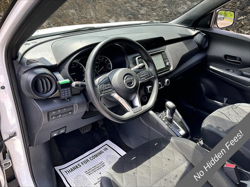 Used 2020 Nissan Kicks S FWD image 11