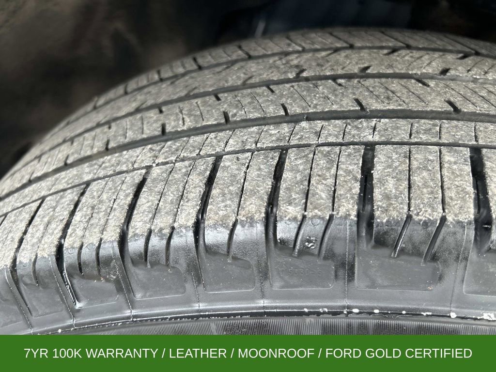 Certified 2022 Ford Explorer XLT w/ Equipment Group 202A image 10