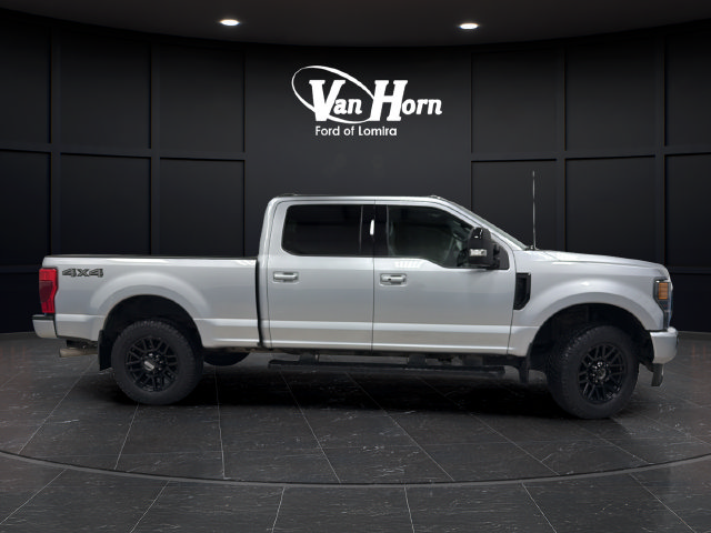 Used 2022 Ford F250 Lariat w/ Black Appearance Package AWD/4WD image 8