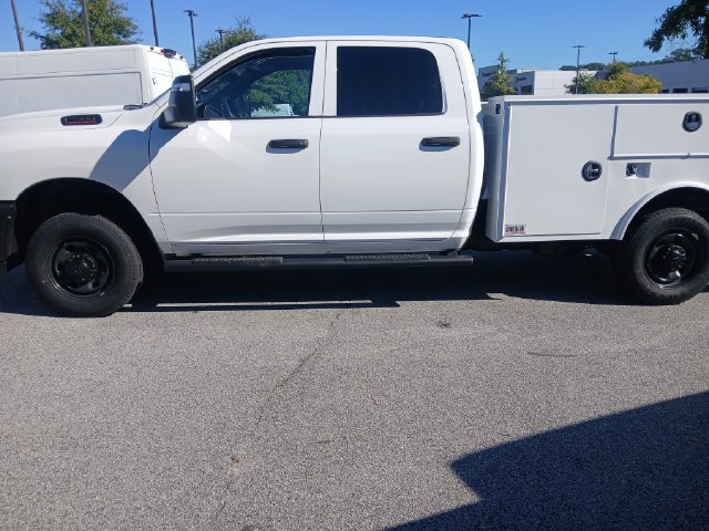 New 2026 RAM 2500 Tradesman AWD/4WD image 2
