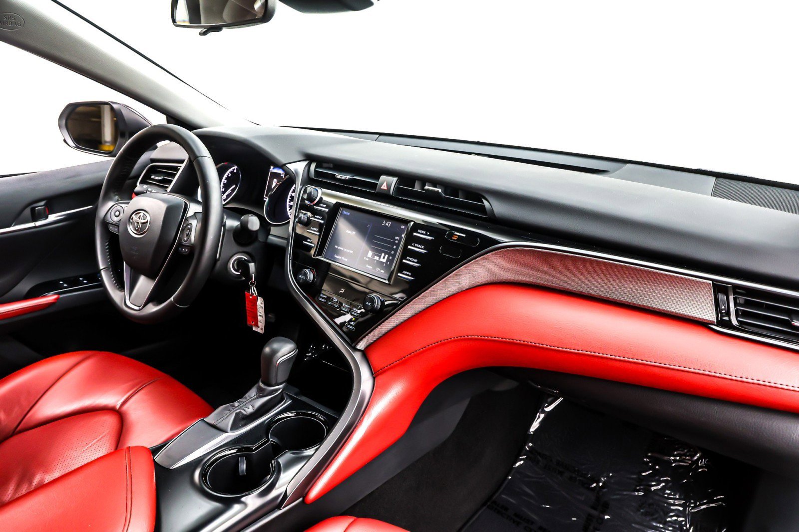 Used 2019 Toyota Camry SE image 17