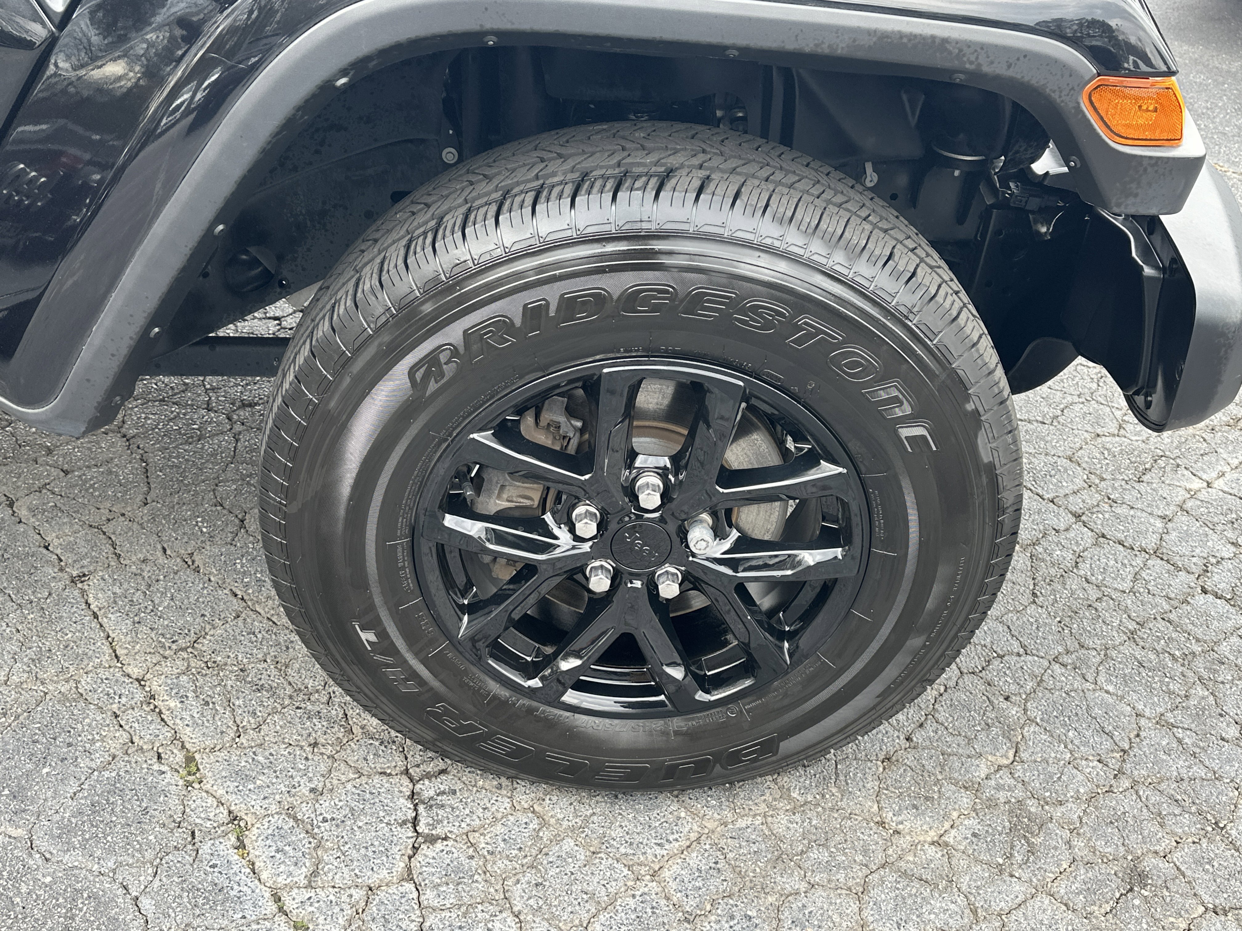 Used 2021 Jeep Gladiator Sport image 15