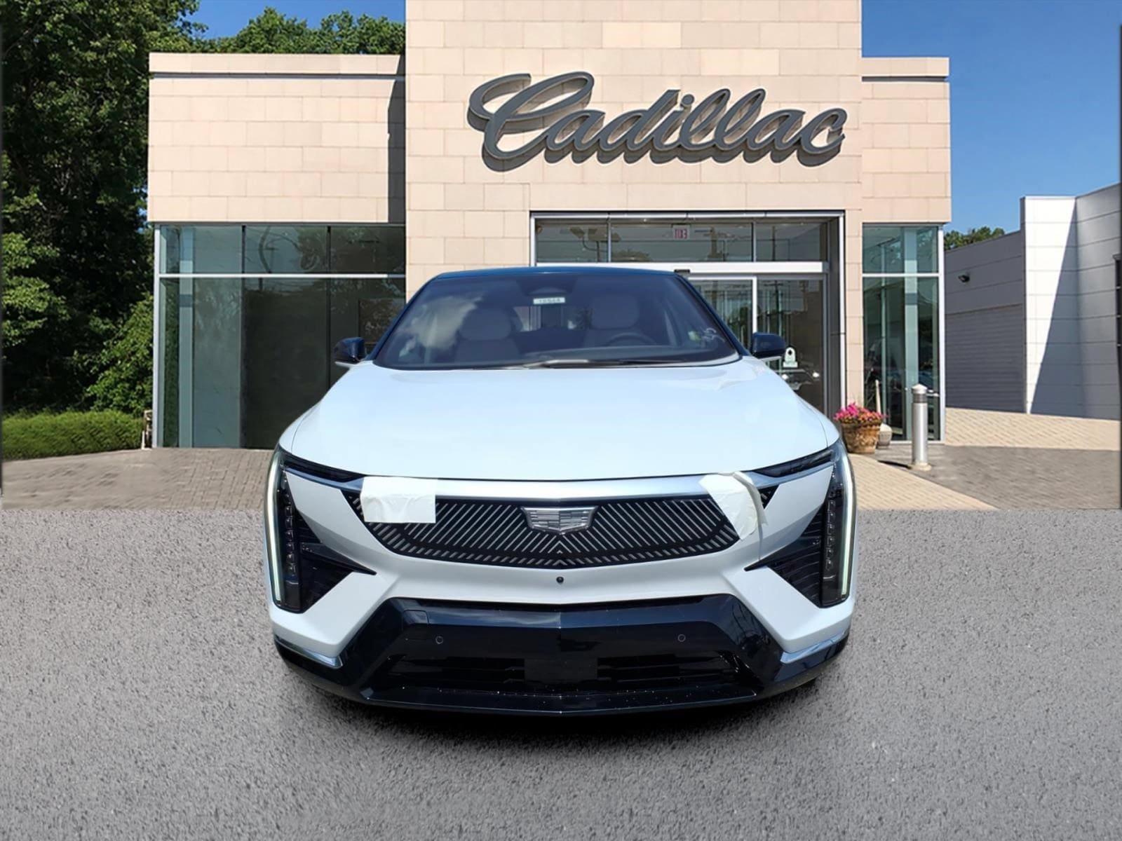 New 2027 Cadillac Optiq Luxury w/ LPO, Floor Liner Package AWD/4WD image 8