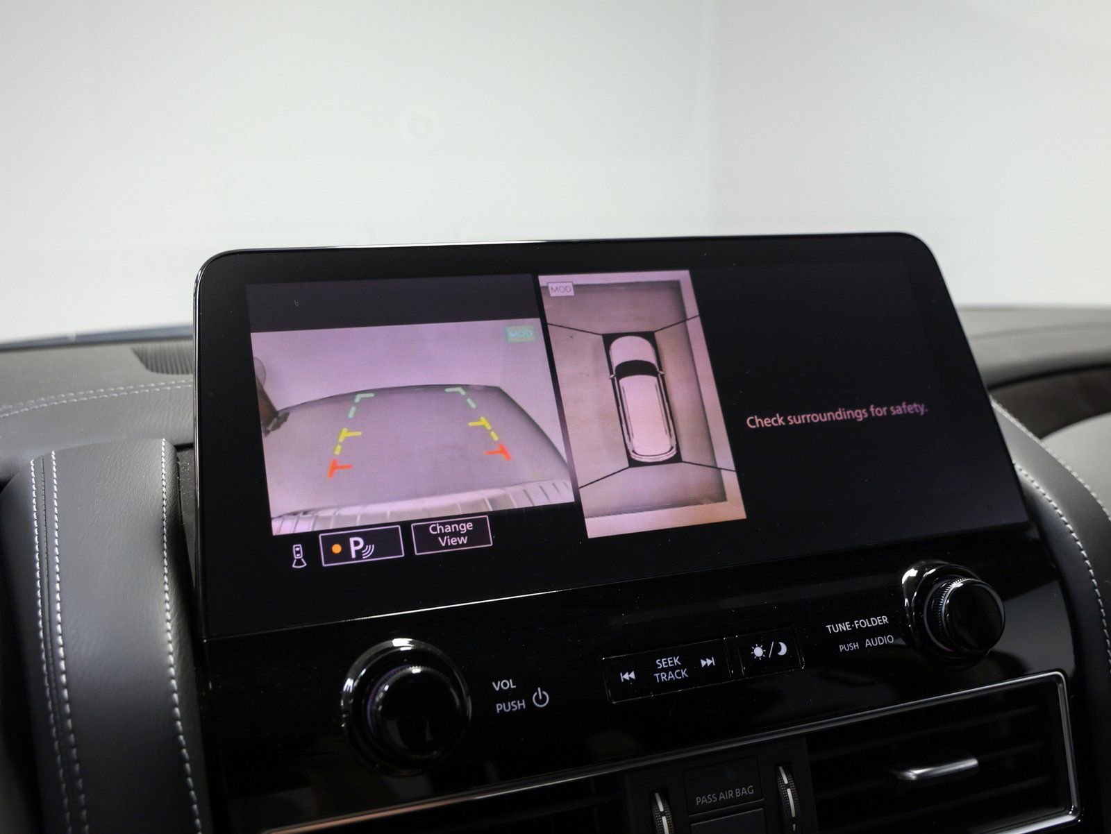 Used 2024 INFINITI QX80 Luxe w/ Cargo Package image 48