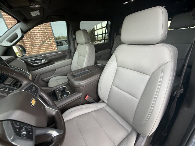 Used 2022 Chevrolet Suburban LT w/ Luxury Package AWD/4WD image 20