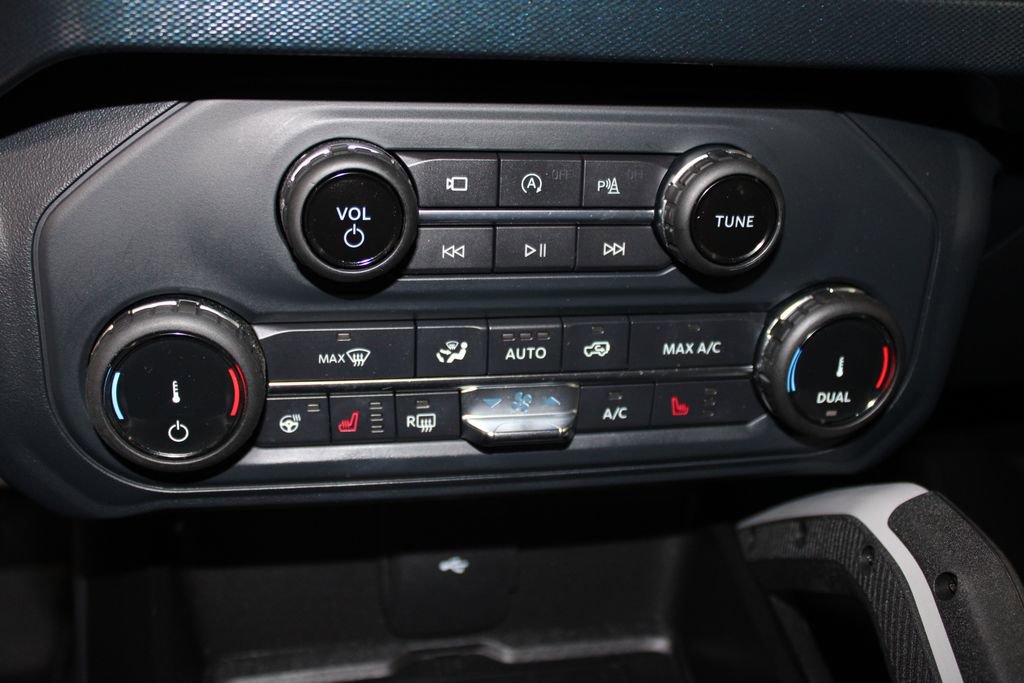 Used 2022 Ford Bronco Outer Banks image 45