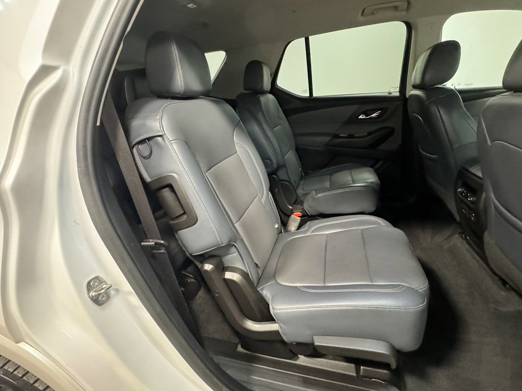 Used 2021 Chevrolet Traverse Premier image 14