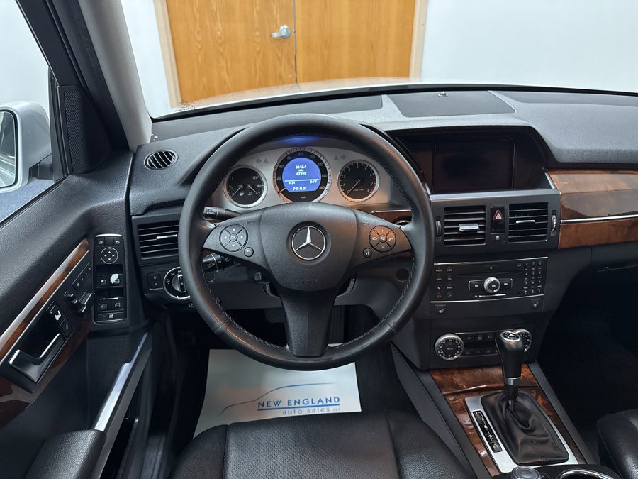 Used 2012 Mercedes-Benz GLK 350 4MATIC image 7