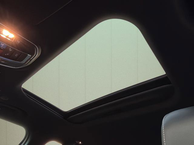 New 2025 Jeep Grand Cherokee Altitude image 36