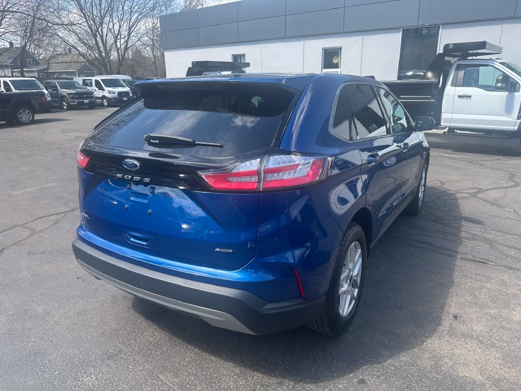 Used 2024 Ford Edge SEL AWD/4WD image 5