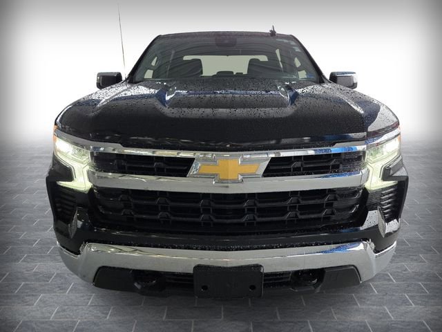 Used 2025 Chevrolet Silverado 1500 LT image 2