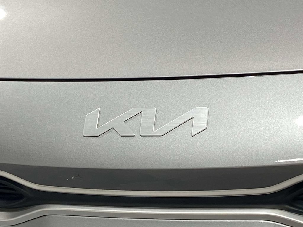Used 2023 Kia Rio S w/ Technology Package FWD image 8