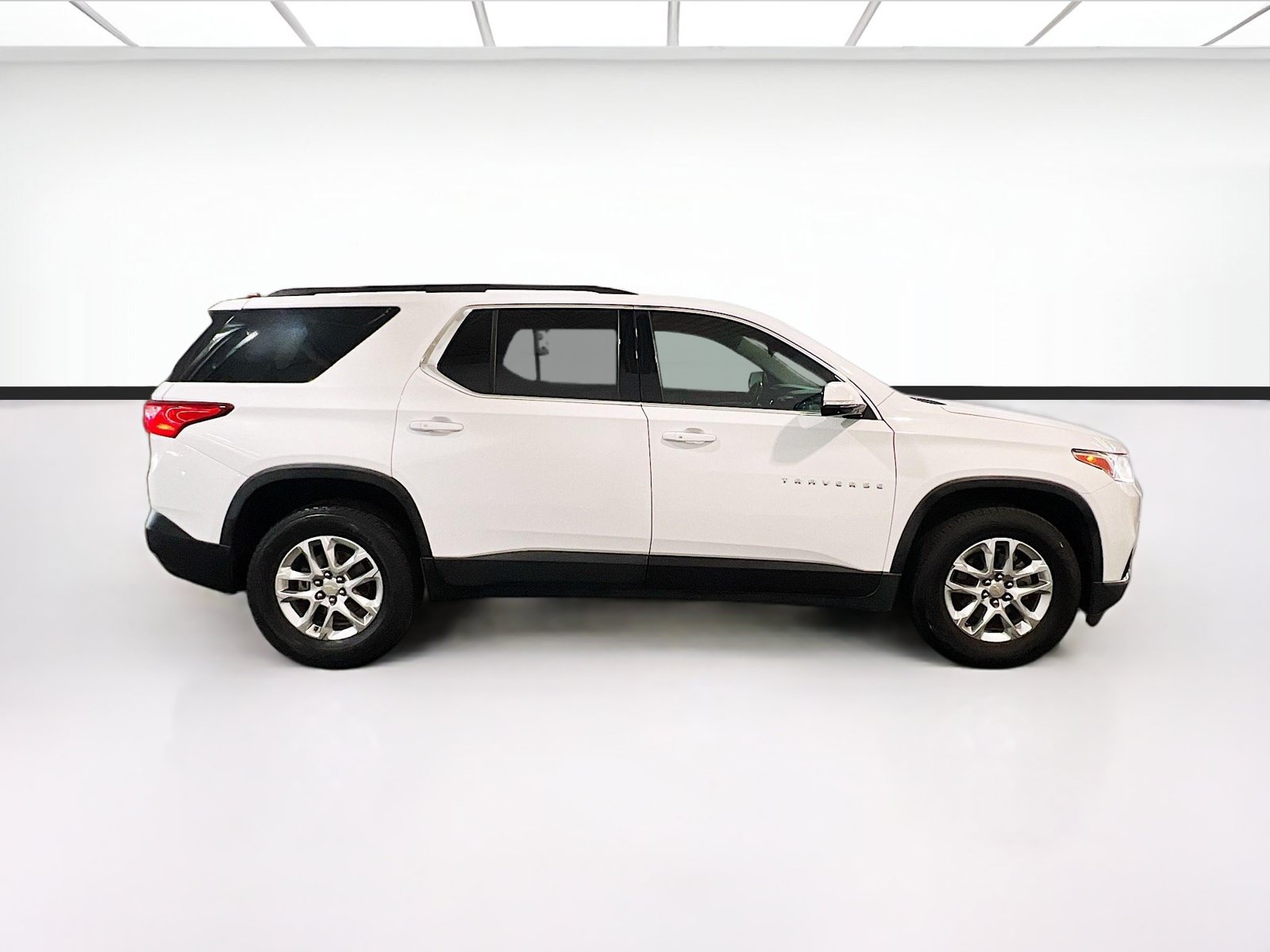 Used 2020 Chevrolet Traverse LT FWD image 23