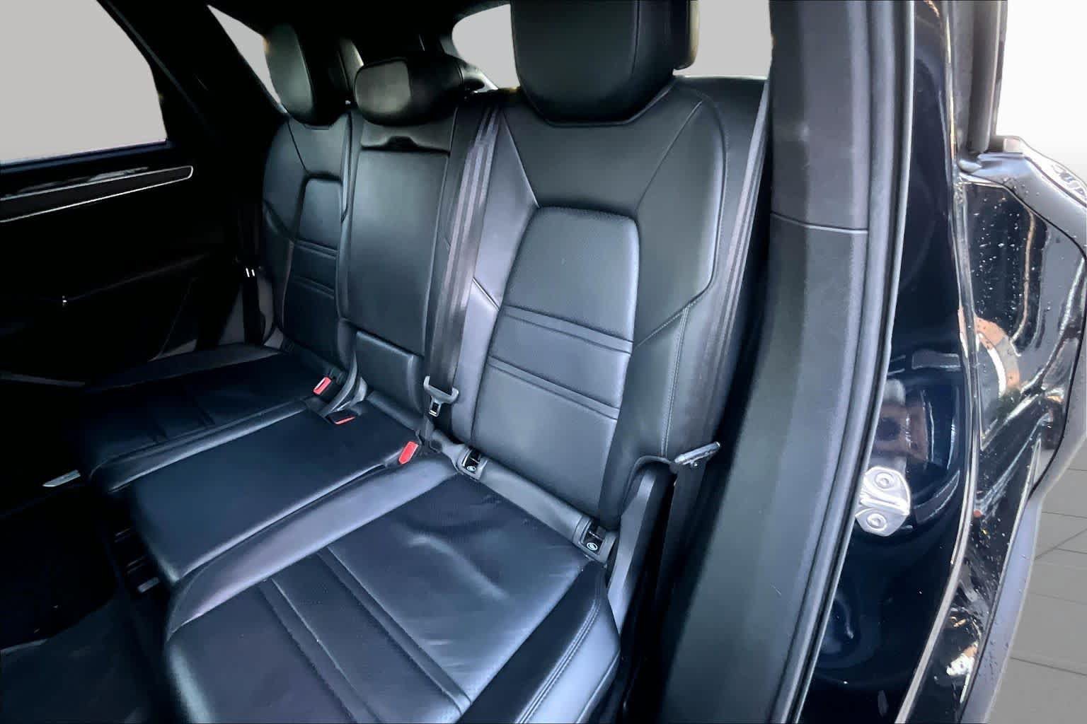 Used 2019 Porsche Cayenne AWD/4WD image 20