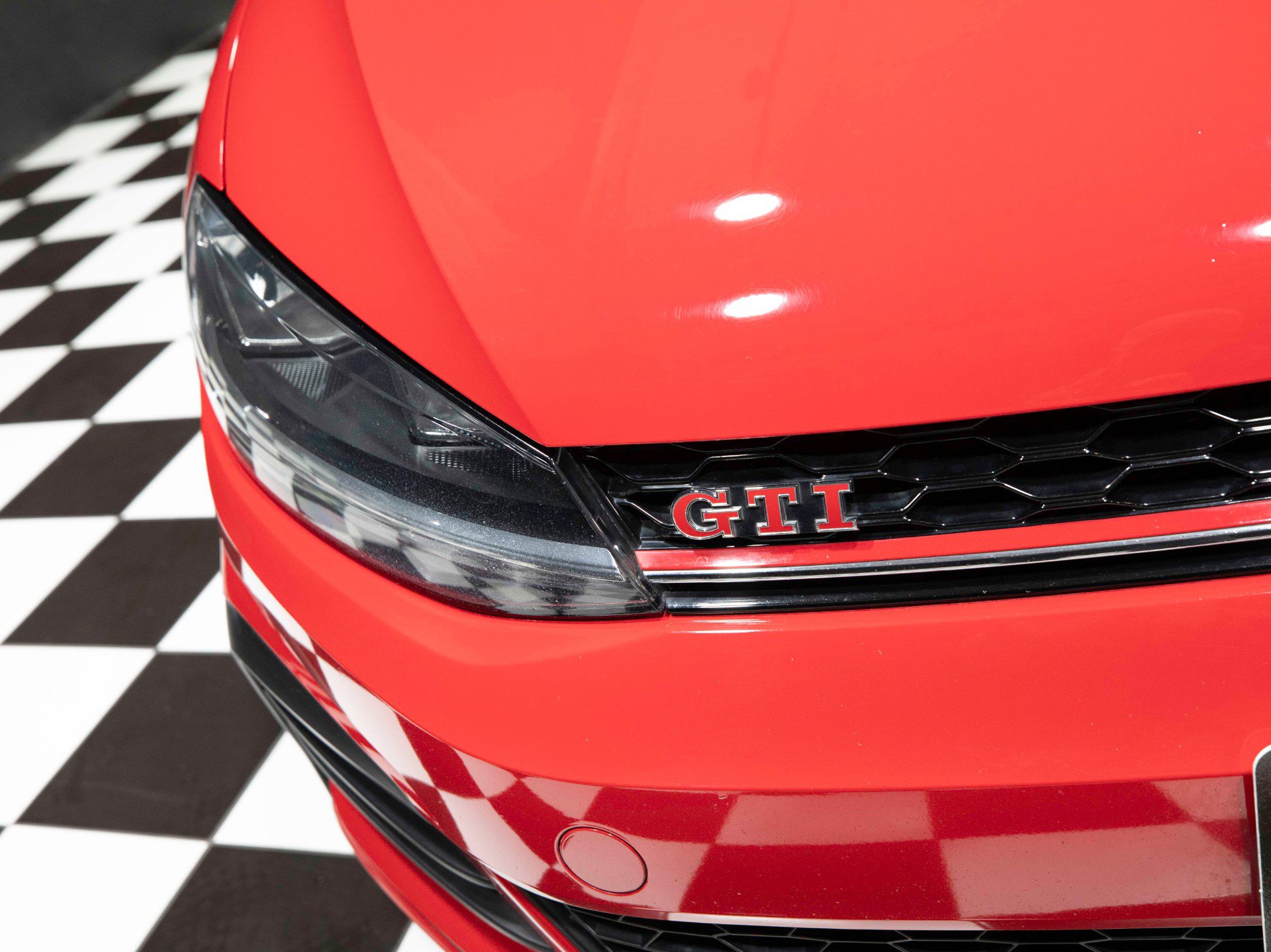 Used 2019 Volkswagen Golf 4-Door FWD image 10