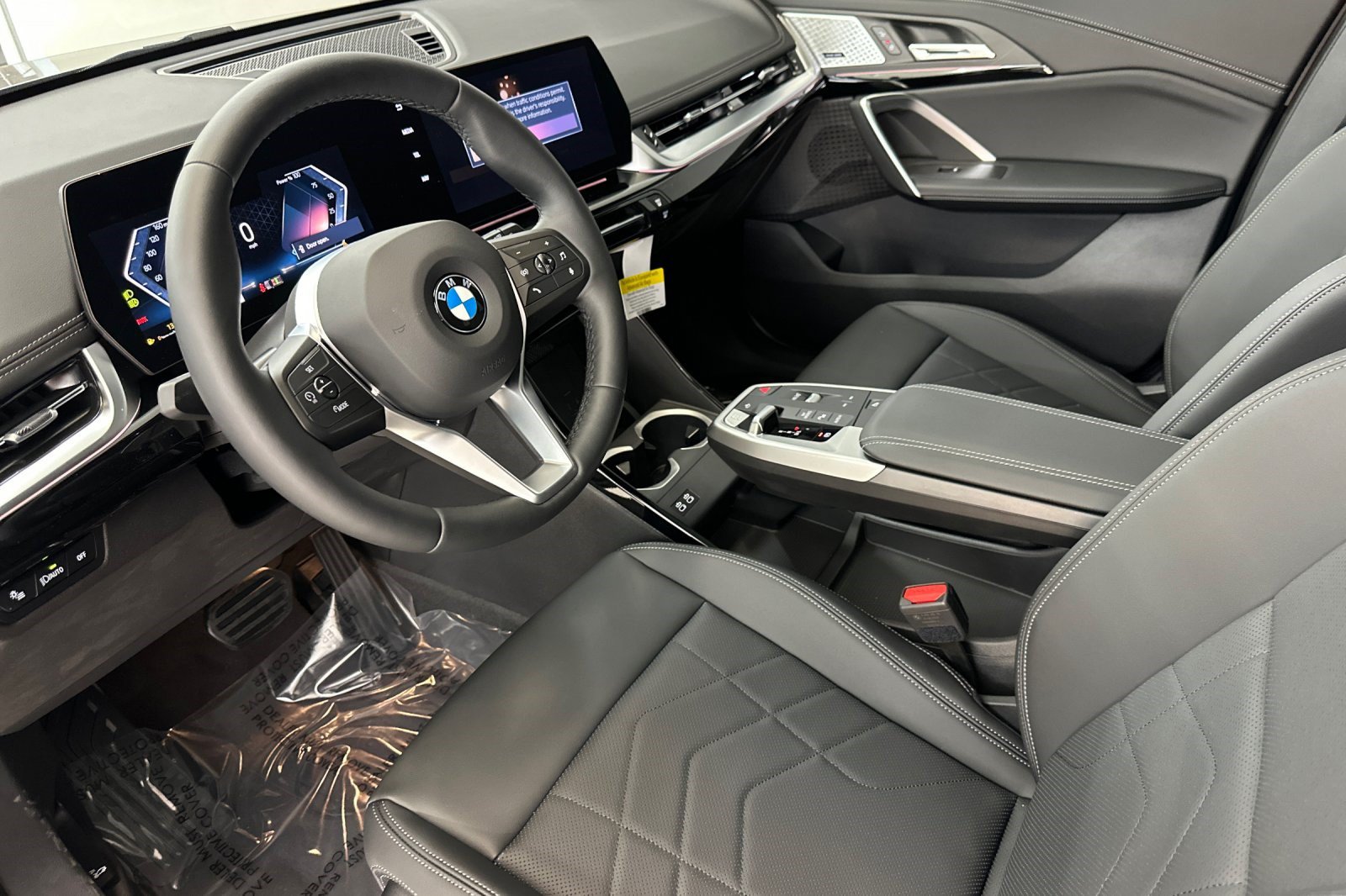 Used 2025 BMW X1 xDrive28i w/ Convenience Package AWD/4WD image 4