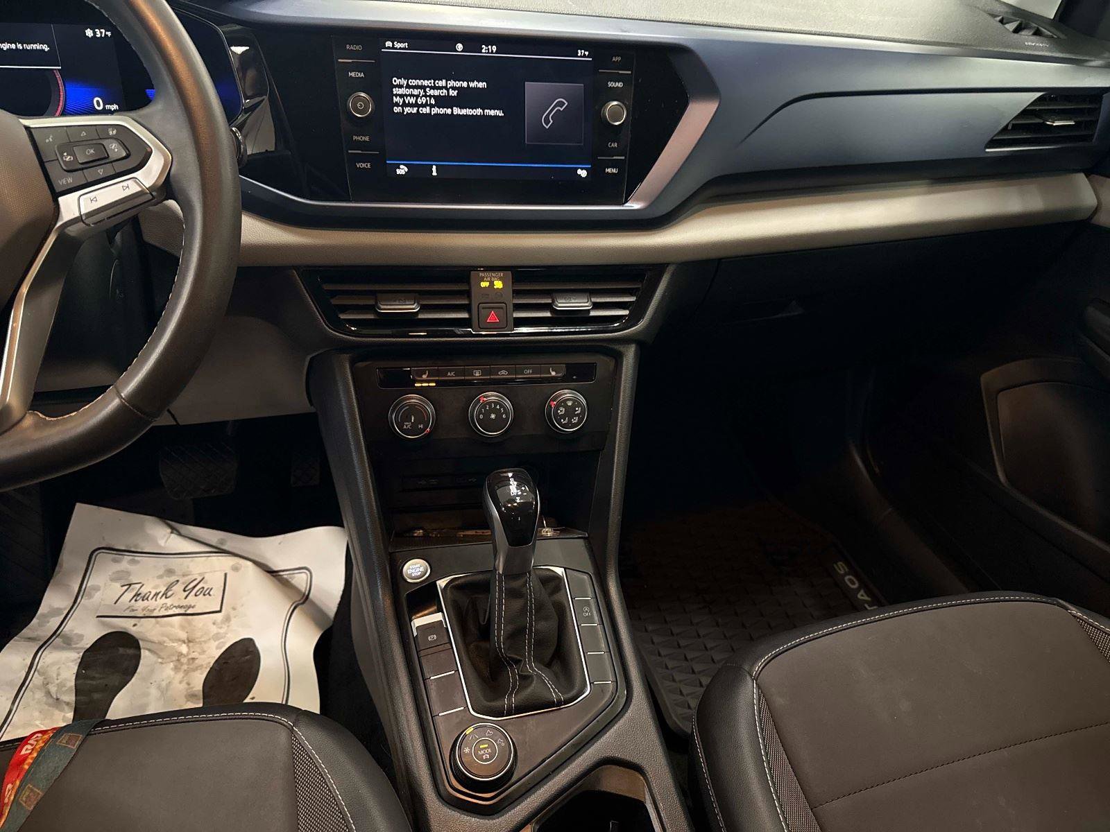 Certified 2022 Volkswagen Taos SE w/ IQ.Drive SE Package image 24