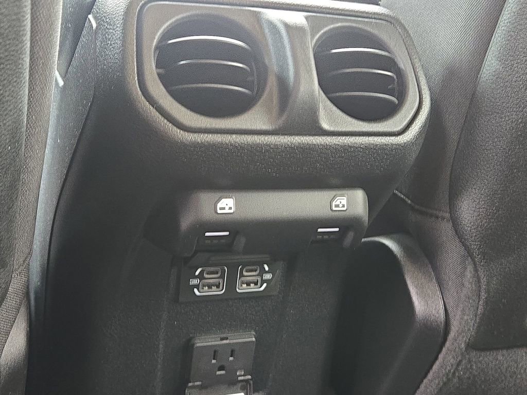 Used 2023 Jeep Wrangler Unlimited Rubicon w/ Cold Weather Group image 41