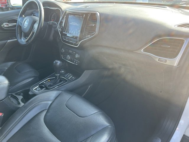Used 2019 Jeep Cherokee Limited image 12