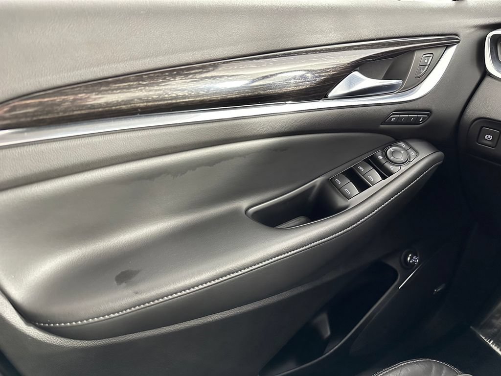 Used 2020 Buick Enclave Avenir w/ Avenir Technology Package FWD image 35