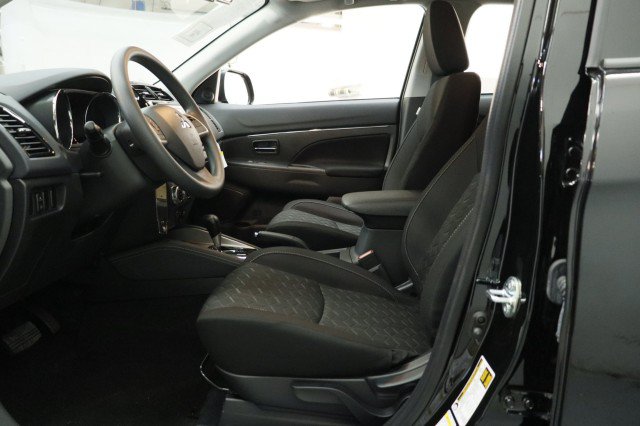 New 2027 Mitsubishi Outlander Sport ES AWD/4WD image 6