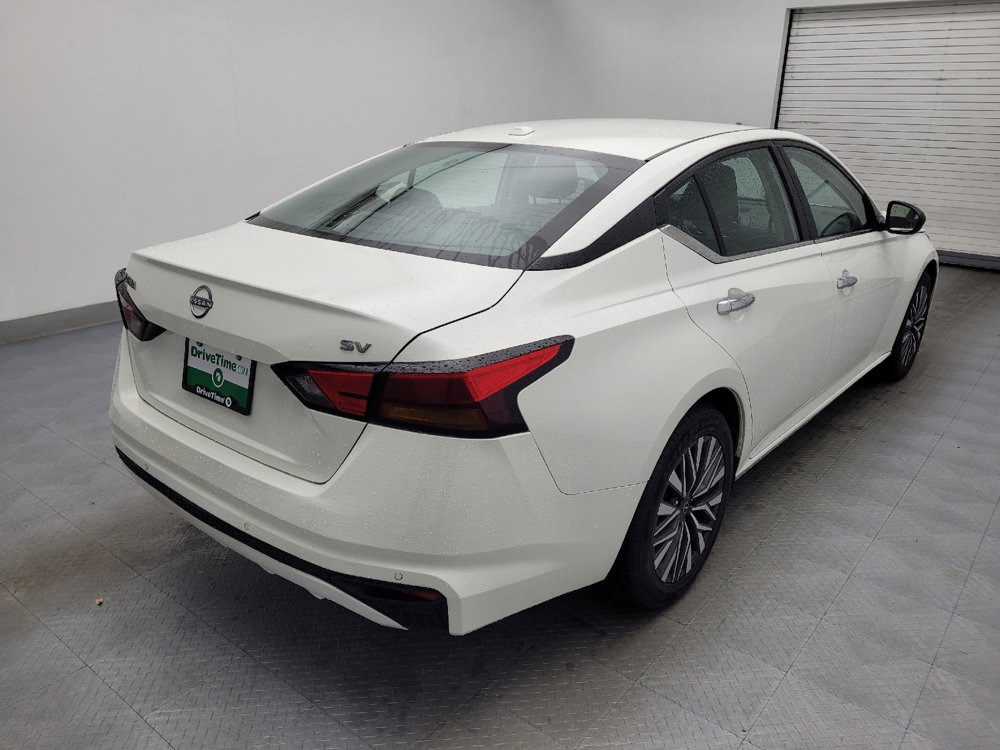 Used 2024 Nissan Altima 2.5 SV image 9