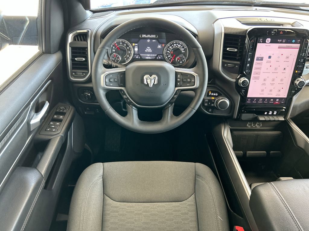 Used 2025 RAM 1500 Big Horn AWD/4WD image 41