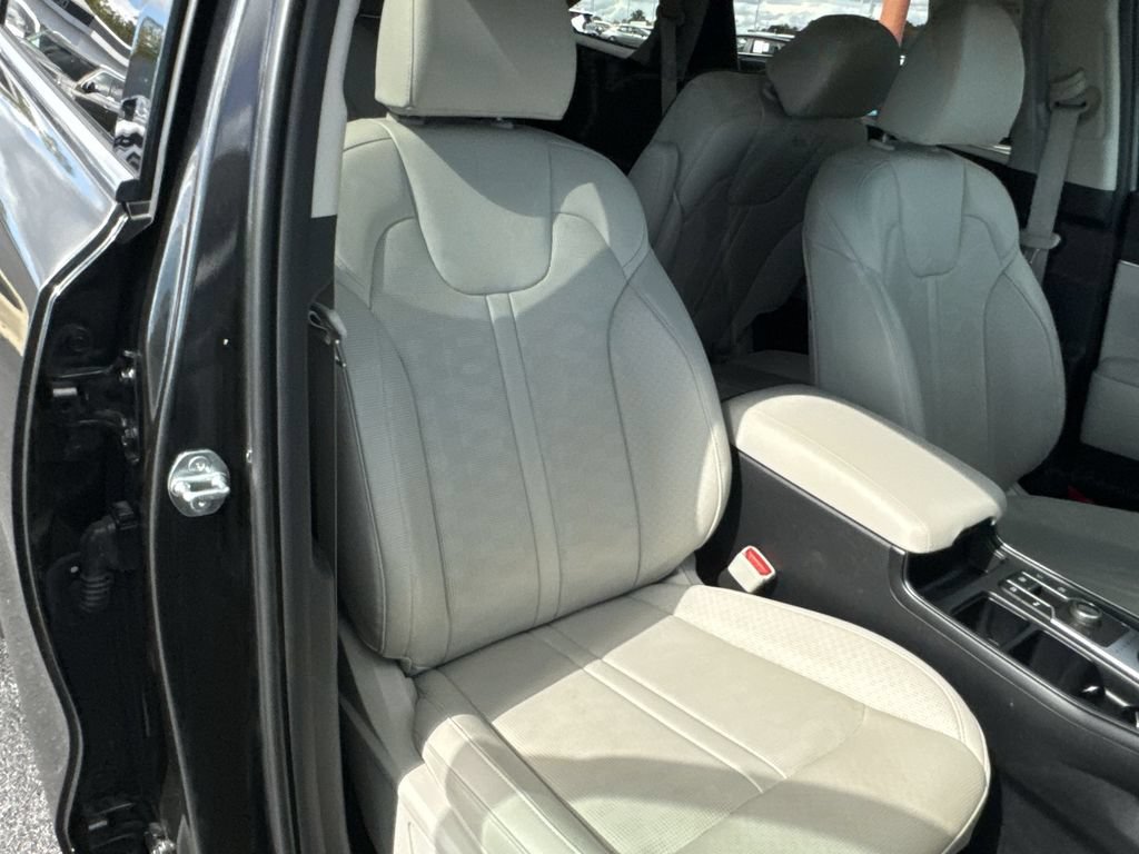 New 2025 Kia Sorento EX AWD/4WD image 31